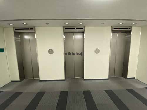 難波御堂筋センタービル エレベーターホール2