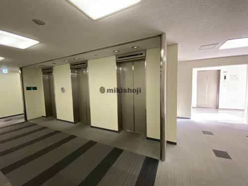難波御堂筋センタービル エレベーターホール3