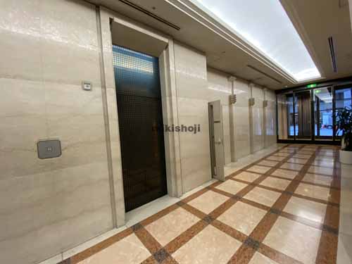 商工中金船場ビル エントランス1