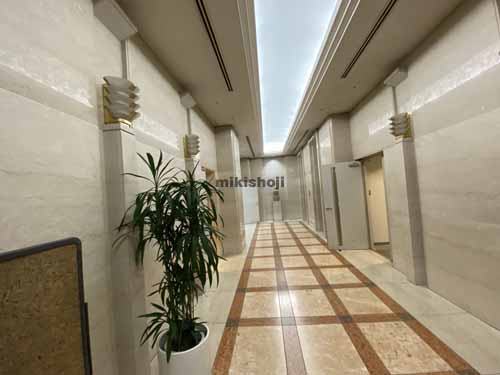 商工中金船場ビル エントランス5