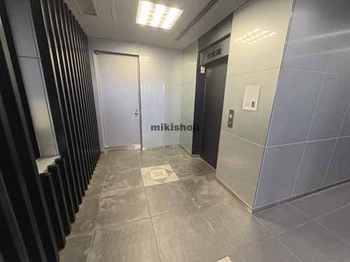 南船場スクエアビル エレベーターホール1