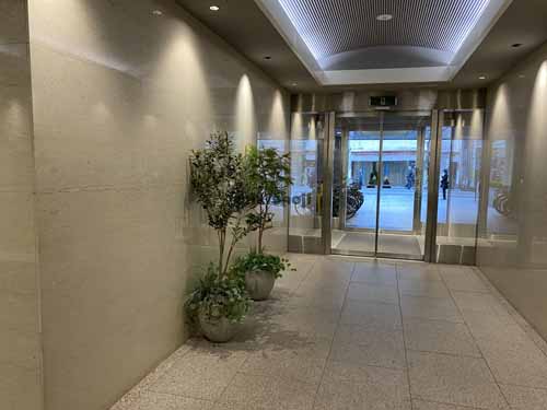 南船場のシンセイビル エントランス1