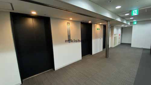 南船場の辰野心斎橋ビル エレベーターホール4