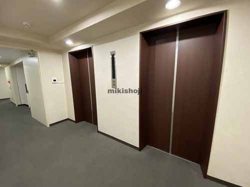 東中島・西淡路の新大阪第２日大ビル エレベーターホール2