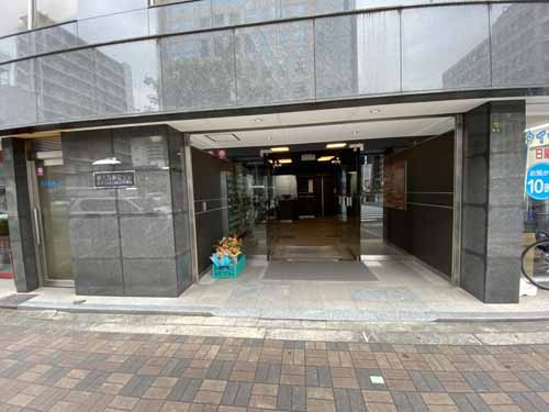 新大阪駅前ビル エントランス4