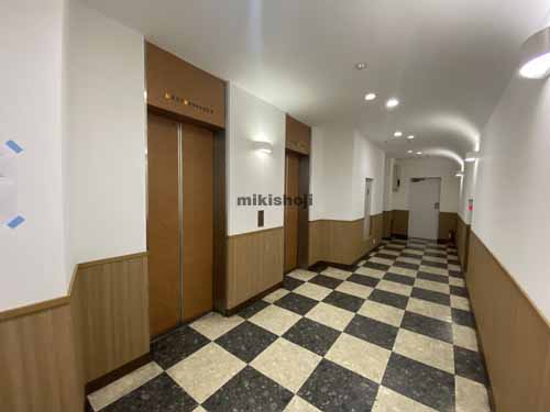新御堂筋ビル エレベーターホール1