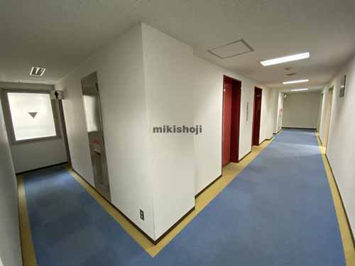 新大阪ドイビル エレベーターホール3