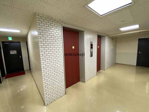 東中島・西淡路の新大阪丸ビル新館 エレベーターホール3