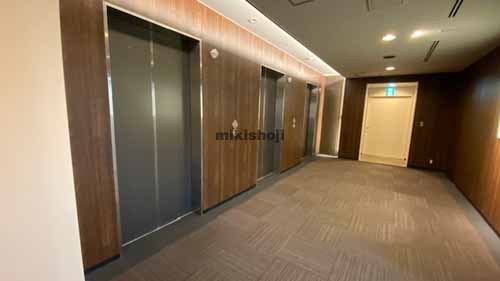 西中島・宮原・東三国の新大阪セントラルタワー エレベーターホール1