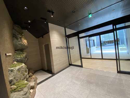 Ｒｅ　Ｔｅｒｒａ　Ｓｈｉｎ-Ｏｓａｋａ エントランス5