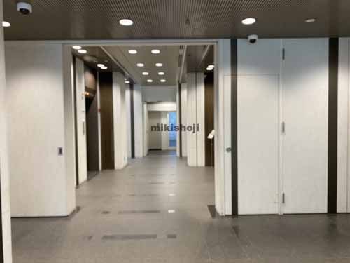 東中島・西淡路のルーシッドスクエア新大阪ビル エントランス9