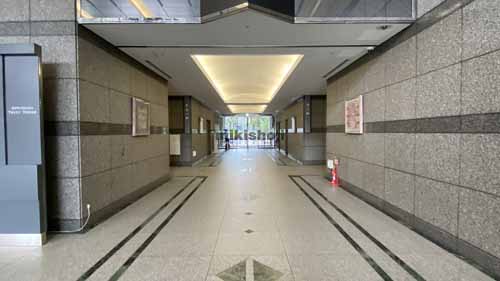 西中島・宮原・東三国の新大阪トラストタワー エントランス4