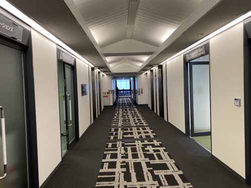 西中島・宮原・東三国の新大阪トラストタワー エレベーターホール3
