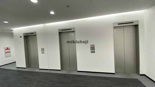 ＫＤＸ新大阪ビル エレベーターホール1