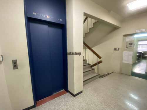 梅田エステートビル エレベーターホール1