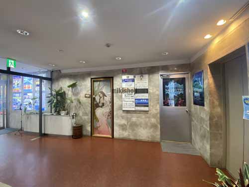 聚楽ビル エントランス4