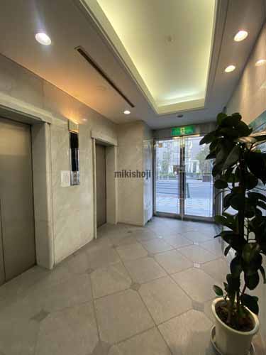 北浜清友会館ビル エントランス2