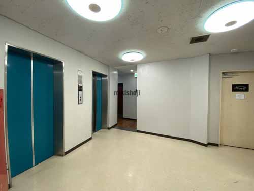 明大ビル エレベーターホール1