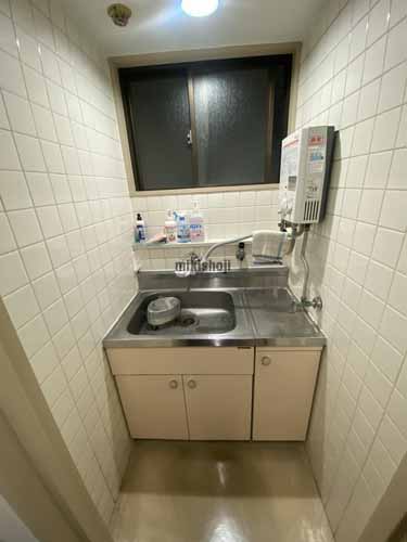 大阪松田ビル 水回り1