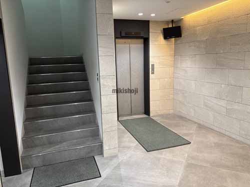 梅田旭ビル エレベーターホール1