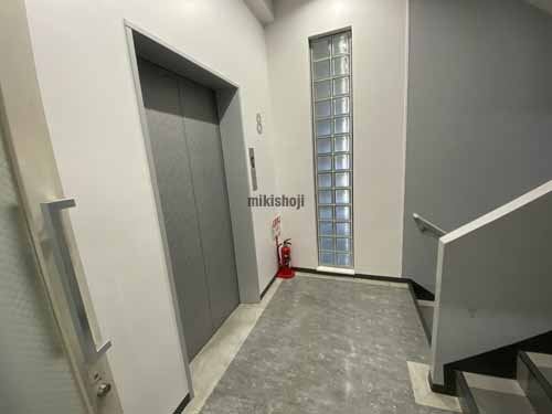 桜橋西ビル エレベーターホール3