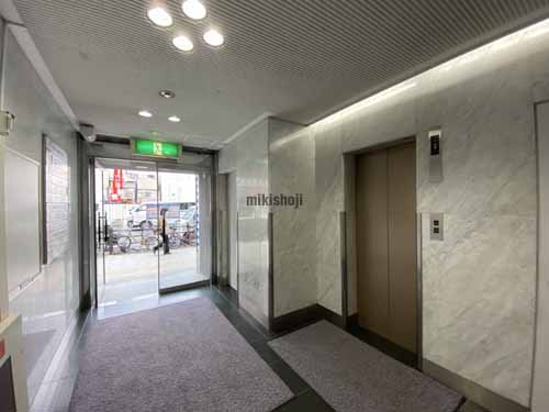 阪急産業梅田ビル エントランス1