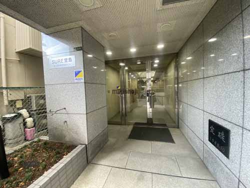 ＳＵＲＥ堂島ビル エントランス3