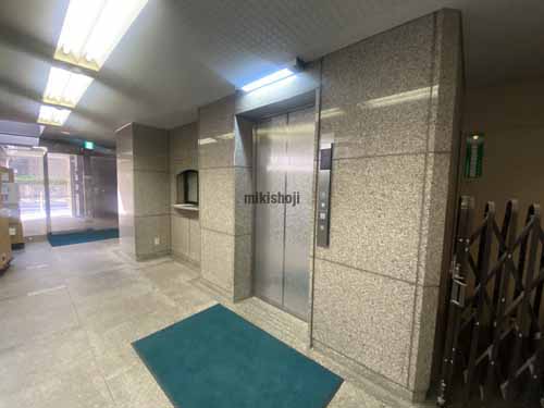 中之島日光ビル エントランス3