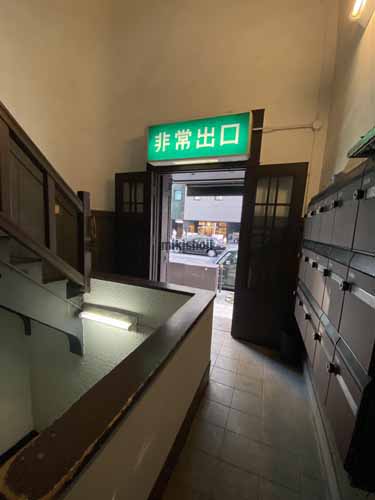 新井ビル エントランス4