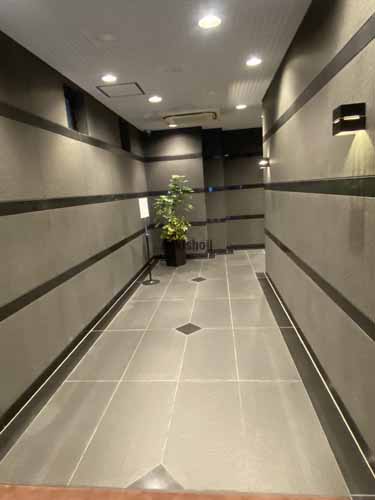 山中ビル エントランス3