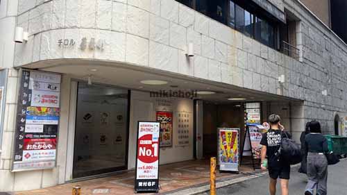 チロル茶屋町ビル エントランス6