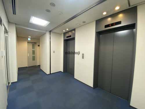 豊崎いずみビル エレベーターホール4
