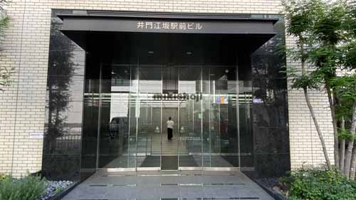 井門江坂駅前ビル エントランス1