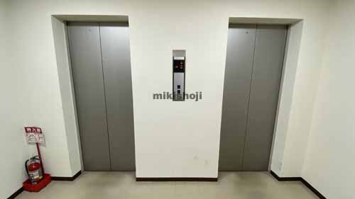 江坂南口ビル エレベーターホール2