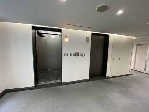 オーク江坂ビルディング エレベーターホール4