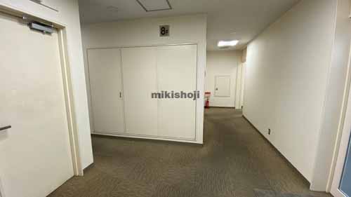 ニッセイ江坂セントラルビル エレベーターホール2