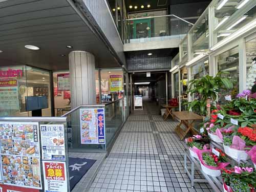 西谷東急ビル エントランス5