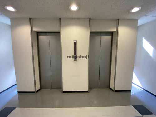西谷東急ビル エレベーターホール1