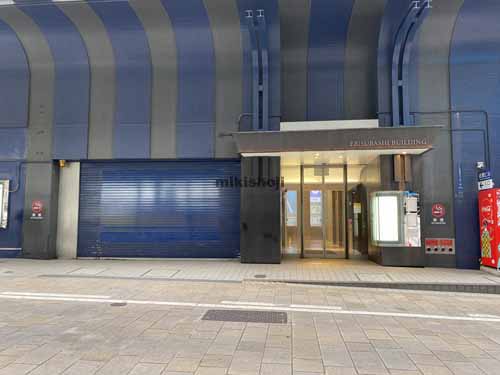 戎橋ビル エントランス3