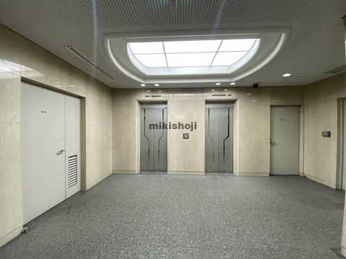 淀屋橋東洋ビル エントランス3