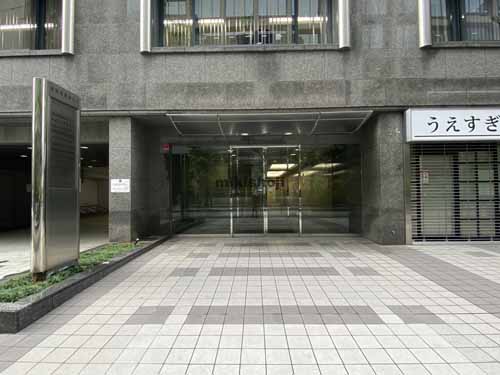 淀屋橋東洋ビル エントランス4