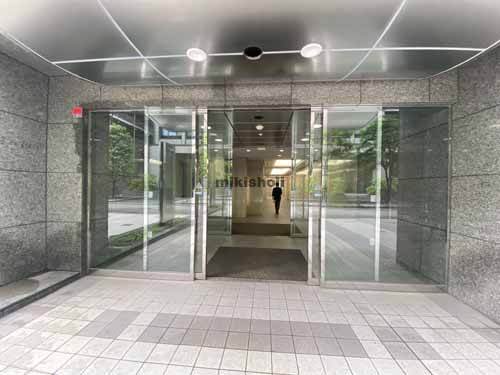 淀屋橋東洋ビル エントランス5