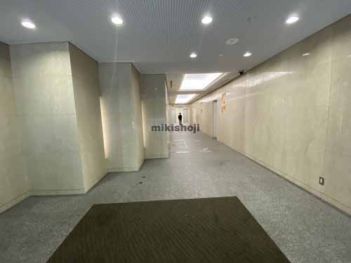 淀屋橋東洋ビル エントランス6