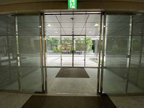 淀屋橋東洋ビル エントランス7