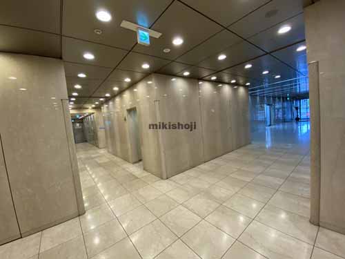 豊中市の第一火災千里中央ビル エントランス9