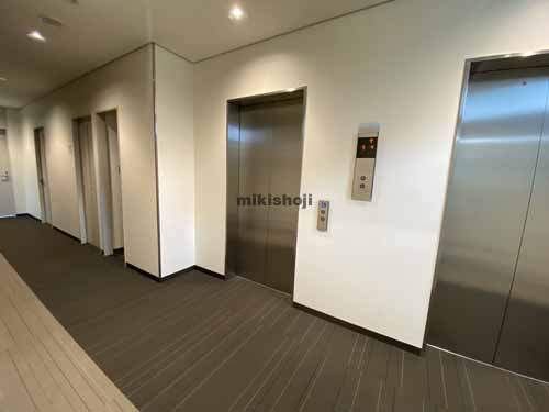 シオノギ道修町ビル エレベーターホール1