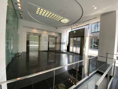 梅田スカイビルガーデン棟 エントランス2