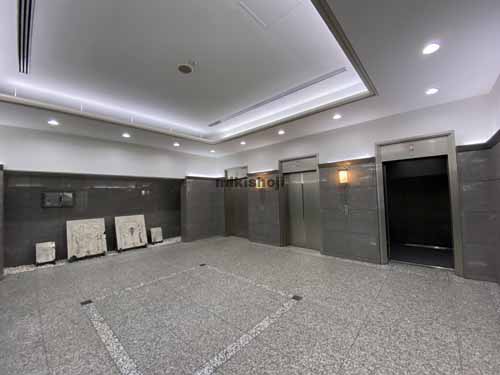 山口興産堺筋ビル エントランス4