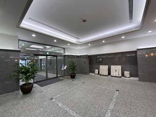 山口興産堺筋ビル エントランス5