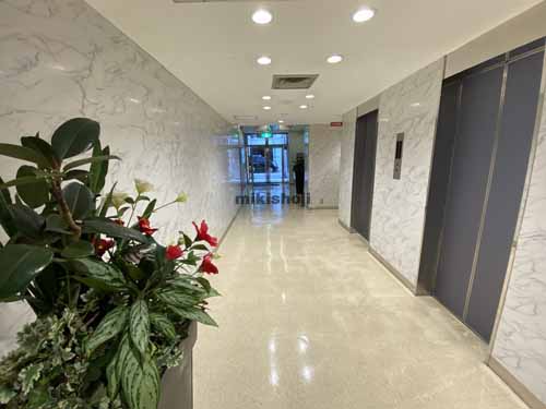 心斎橋中央ビル エントランス1